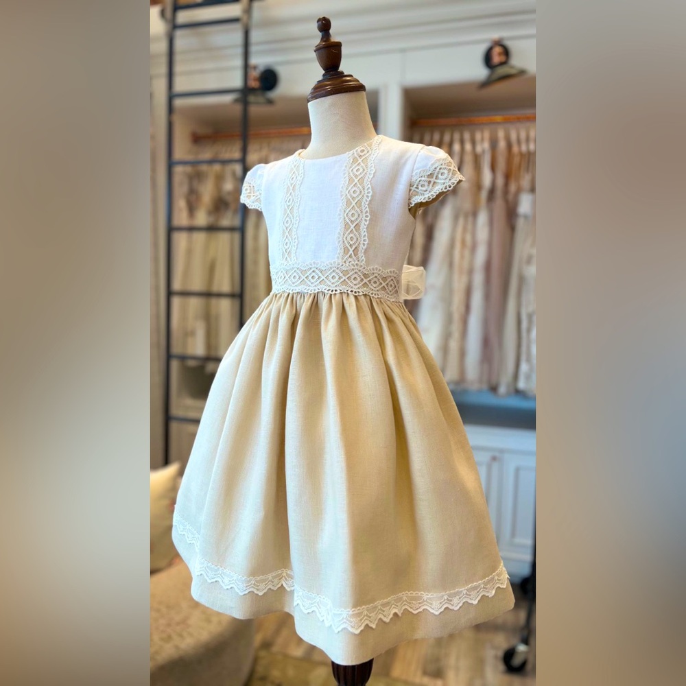 Classic Lace-Trim Girls Dress in Cream and White